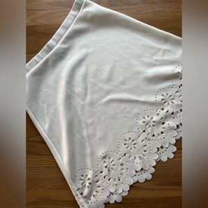 Spense white skirt
